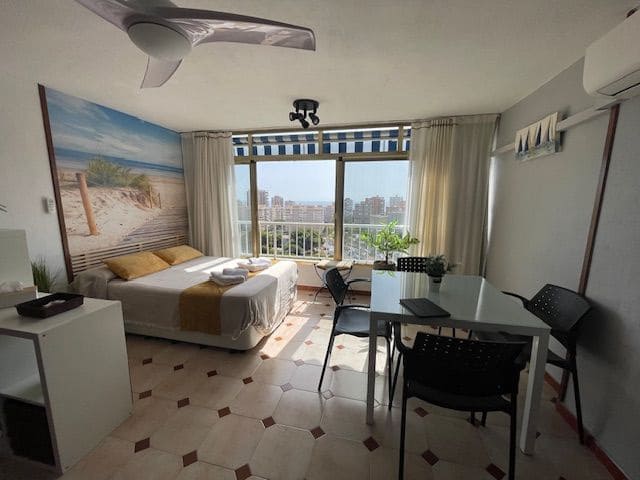 Ranta-asunto vuokrattavana paikassa Playa de San Juan, Alicante kaupunki mukana uima-altaan 
autotalli - 1 300 € (Ref: 8317440)