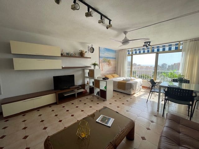 Ranta-asunto vuokrattavana paikassa Playa de San Juan, Alicante kaupunki mukana uima-altaan 
autotalli - 1 300 € (Ref: 8317440)