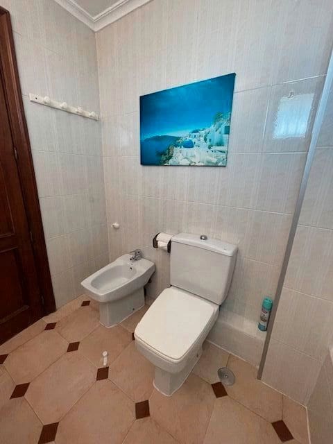 Ranta-asunto vuokrattavana paikassa Alicante kaupunki mukana uima-altaan 
autotalli - 1 300 € (Ref: 8317440)