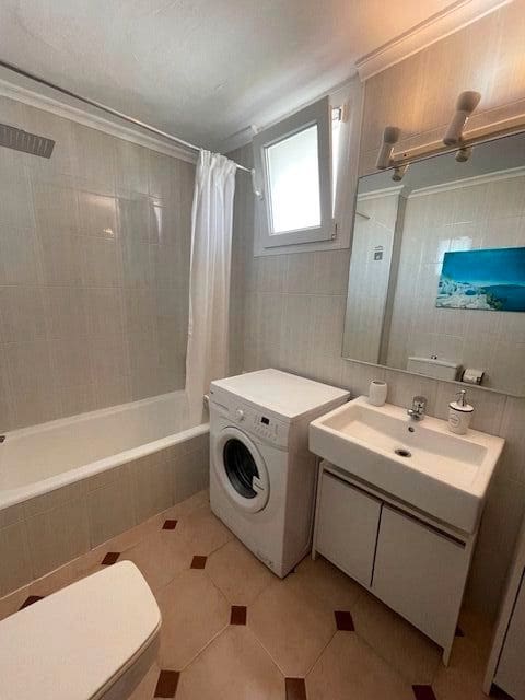 Ranta-asunto vuokrattavana paikassa Alicante kaupunki mukana uima-altaan 
autotalli - 1 300 € (Ref: 8317440)