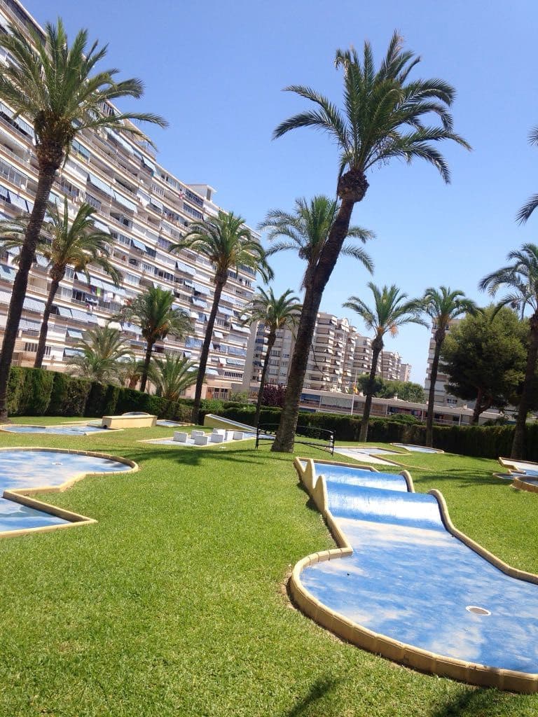 Ranta-asunto vuokrattavana paikassa Alicante kaupunki mukana uima-altaan 
autotalli - 1 300 € (Ref: 8317440)