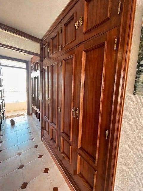 Ranta-asunto vuokrattavana paikassa Alicante kaupunki mukana uima-altaan 
autotalli - 1 300 € (Ref: 8317440)