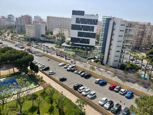 Ranta-asunto vuokrattavana paikassa Alicante kaupunki mukana uima-altaan 
autotalli - 1 300 € (Ref: 8317440)