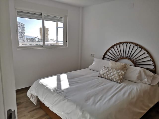 2 soveværelse Lejlighed til leje i PAU, Alicante by med swimmingpool garage - € 950 (Ref: 8329508)