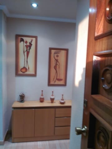 Appartement de 2 chambres à louer à Playa de San Juan, Alicante ville avec piscine garage - 900 € (Ref: 8358989)