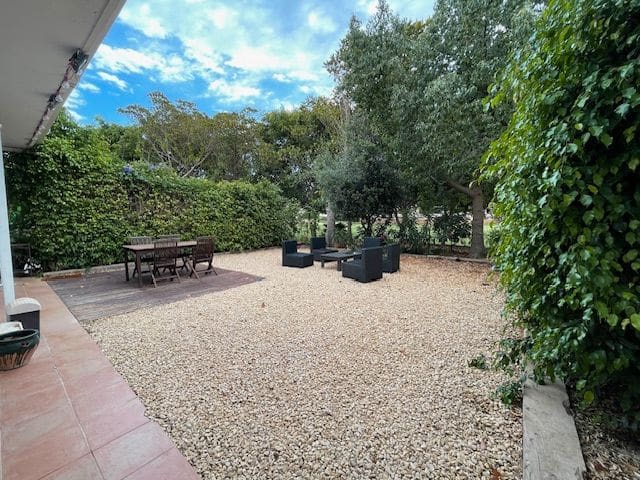 3 soveværelse Rækkehus til leje i Alicante by med swimmingpool garage - € 1.850 (Ref: 8361793)