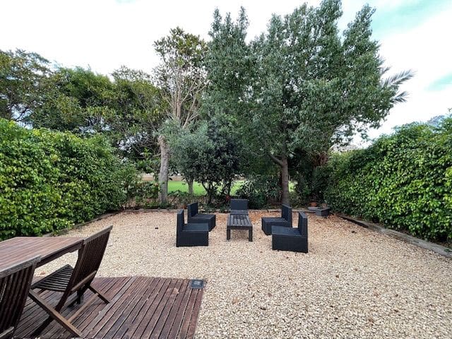 3 soveværelse Rækkehus til leje i Alicante by med swimmingpool garage - € 1.850 (Ref: 8361793)