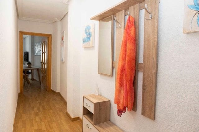 2 makuuhuone Asunto vuokrattavana paikassa Alicante kaupunki mukana 
autotalli - 1 000 € (Ref: 8372465)