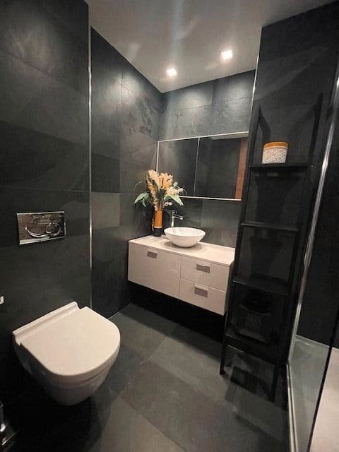 3 bedroom Penthouse for rent in Alicante / Alacant city with garage - € 2,950 (Ref: 8382200)