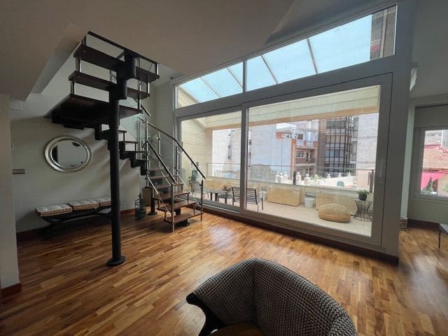 3 bedroom Penthouse for rent in Alicante / Alacant city with garage - € 2,950 (Ref: 8382200)