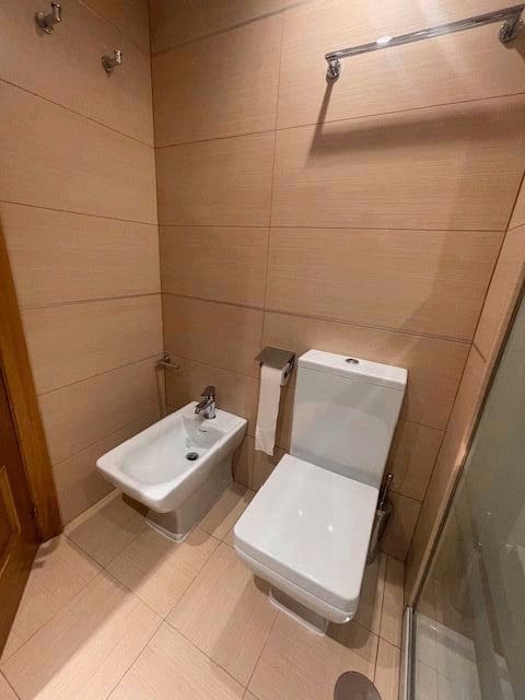 2 soverom Leilighet til leie i Alicante by med svømmebasseng garasje - € 1 190 (Ref: 8390155)