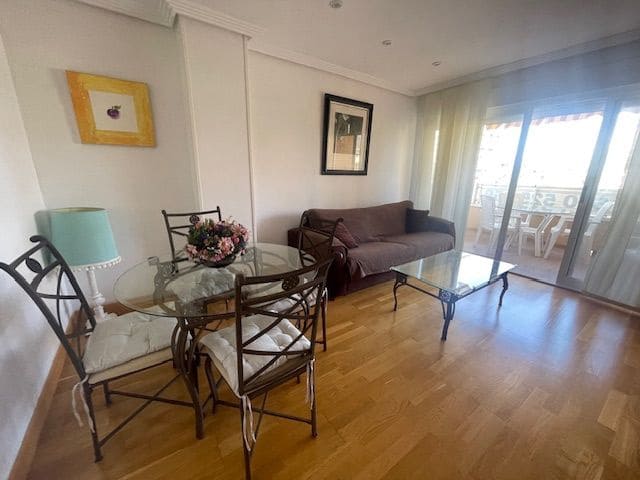 2 soverom Leilighet til leie i Playa de San Juan, Alicante by med svømmebasseng garasje - € 1 190 (Ref: 8390155)