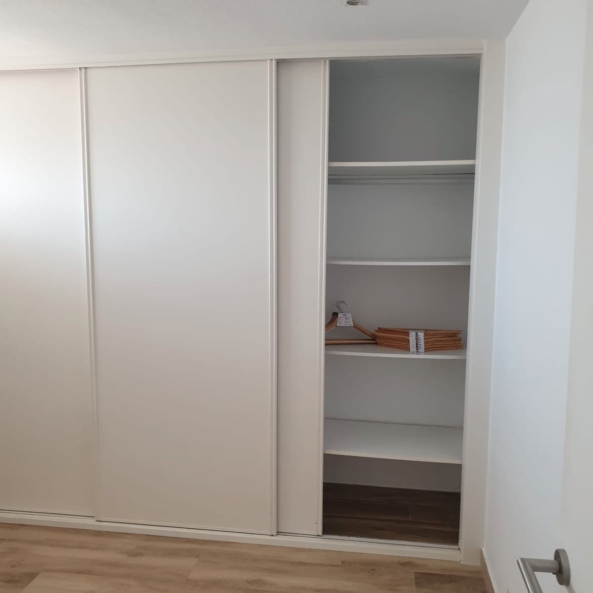 3 sypialnia Mieszkanie do wynajęcia w Miasto Alicante / Alacant z basenem garażem - 1 800 € (Ref: 8394400)