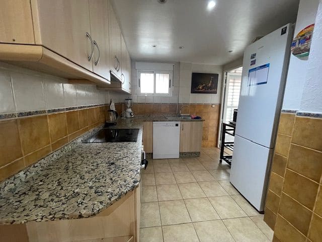 2 bedroom Flat for rent in Alicante / Alacant city with pool garage - € 1,200 (Ref: 8447751)
