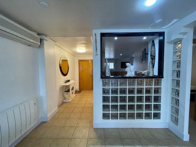 2 bedroom Flat for rent in Alicante / Alacant city with pool garage - € 1,200 (Ref: 8447751)