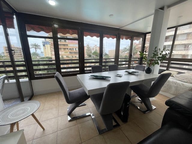 2 Zimmer Wohnung zu vermieten in Playa de San Juan, Alicante / Alacant Stadt mit Pool Garage - 1.200 € (Ref: 8447751)