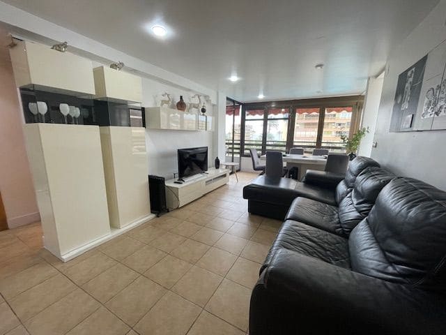 2 Zimmer Wohnung zu vermieten in Playa de San Juan, Alicante / Alacant Stadt mit Pool Garage - 1.200 € (Ref: 8447751)