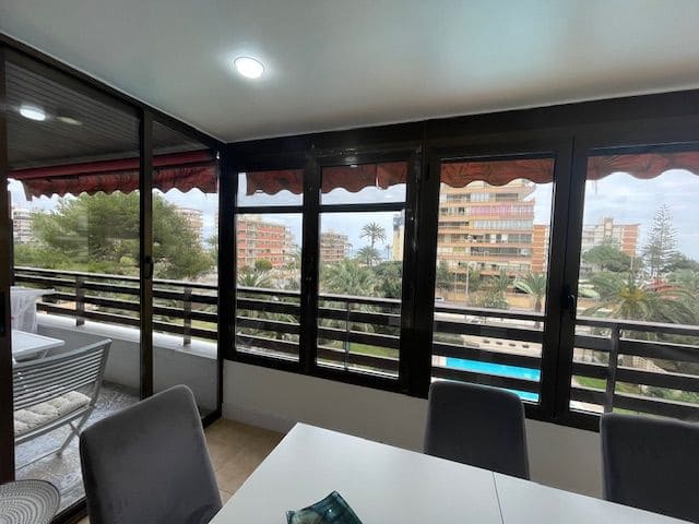 2 Zimmer Wohnung zu vermieten in Playa de San Juan, Alicante / Alacant Stadt mit Pool Garage - 1.200 € (Ref: 8447751)