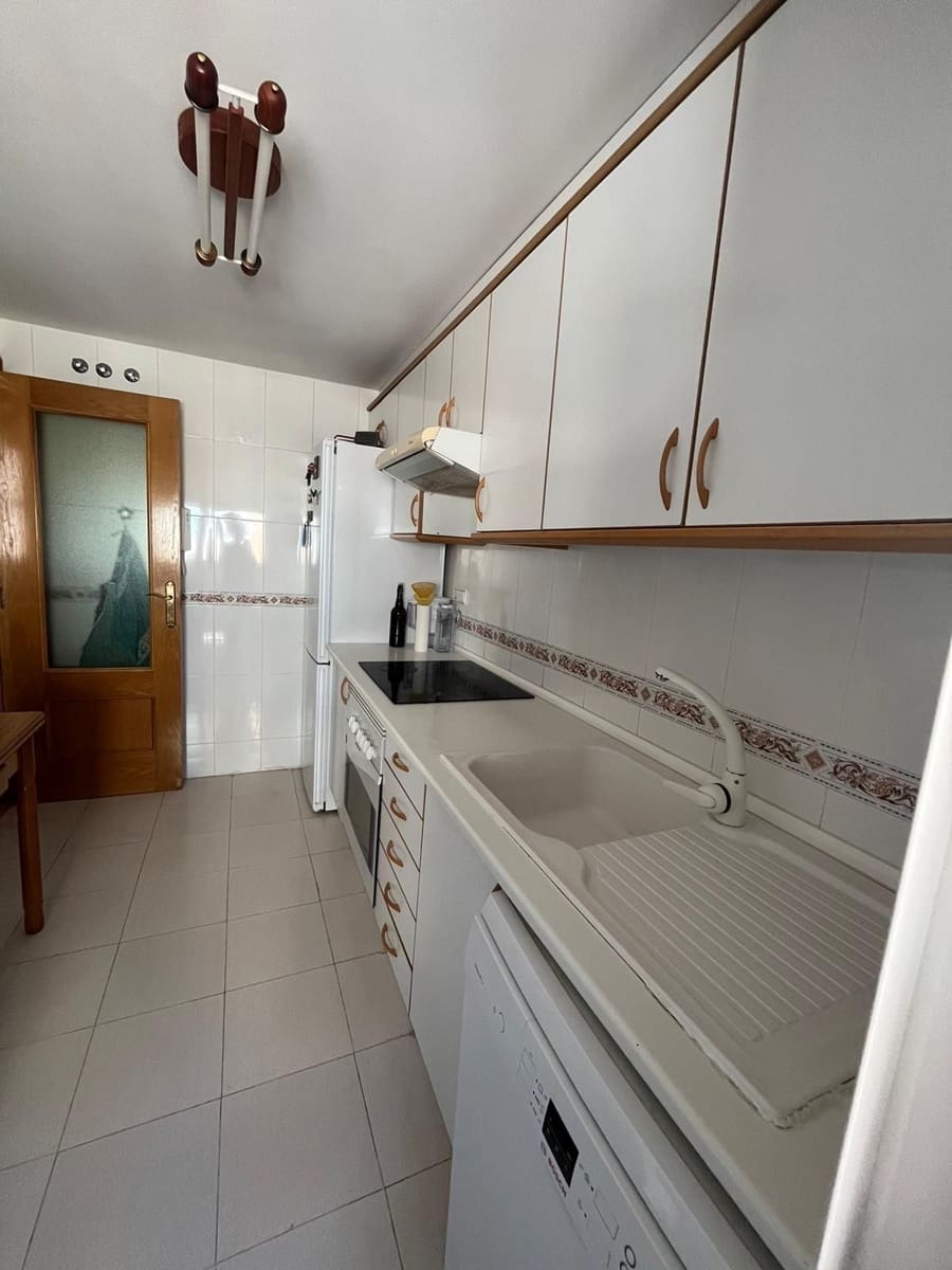 3 makuuhuone Asunto vuokrattavana paikassa Alicante kaupunki mukana uima-altaan 
autotalli - 1 200 € (Ref: 8463189)