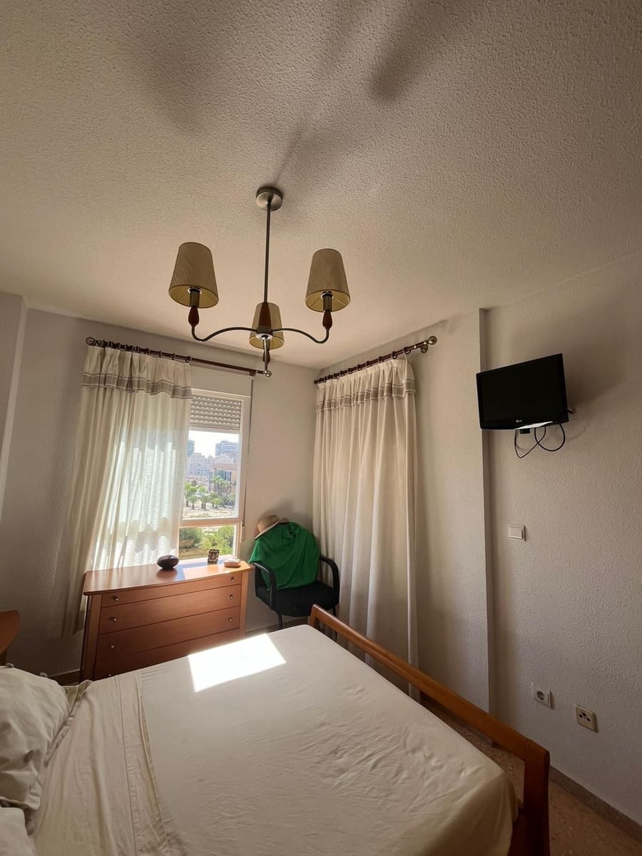 3 makuuhuone Asunto vuokrattavana paikassa Alicante kaupunki mukana uima-altaan 
autotalli - 1 200 € (Ref: 8463189)