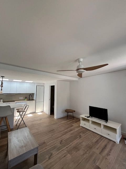 2 soveværelse Byhus til leje i San Juan de Alicante / Sant Joan d'Alacant med swimmingpool garage - € 1.350 (Ref: 8487099)