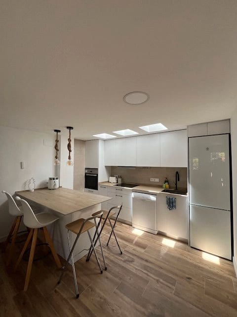 2 soveværelse Byhus til leje i San Juan de Alicante / Sant Joan d'Alacant med swimmingpool garage - € 1.350 (Ref: 8487099)