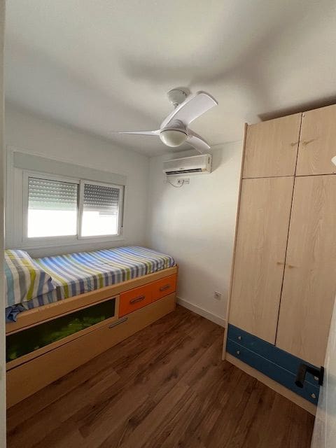 2 soveværelse Byhus til leje i San Juan de Alicante / Sant Joan d'Alacant med swimmingpool garage - € 1.350 (Ref: 8487099)