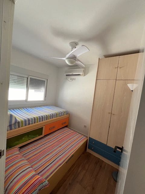 2 soveværelse Byhus til leje i San Juan de Alicante / Sant Joan d'Alacant med swimmingpool garage - € 1.350 (Ref: 8487099)