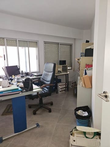 Piso de 3 habitaciones en Carolinas Altas, Alicante / Alacant ciudad en venta - 165.000 € (Ref: 8526153)