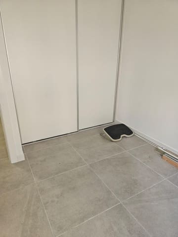 Piso de 3 habitaciones en Carolinas Altas, Alicante / Alacant ciudad en venta - 165.000 € (Ref: 8526153)