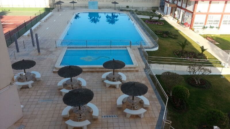 Appartement de 3 chambres à louer à Alicante ville avec piscine garage - 1 500 € (Ref: 8556346)