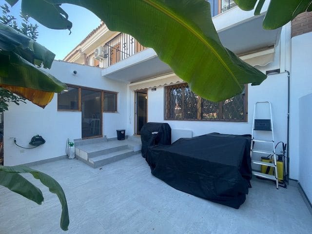 Villa/Maison Semi-Mitoyenne de 5 chambres à louer à Cabo de las Huertas, Alicante ville avec piscine garage - 1 800 € (Ref: 8567642)