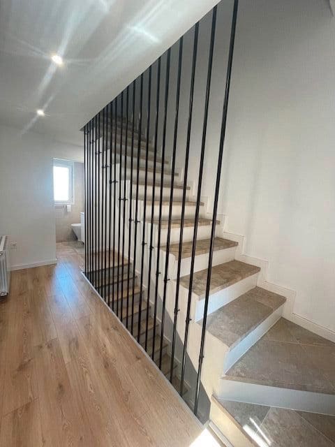 Villa/Maison Semi-Mitoyenne de 5 chambres à louer à Alicante ville avec piscine garage - 1 800 € (Ref: 8567642)