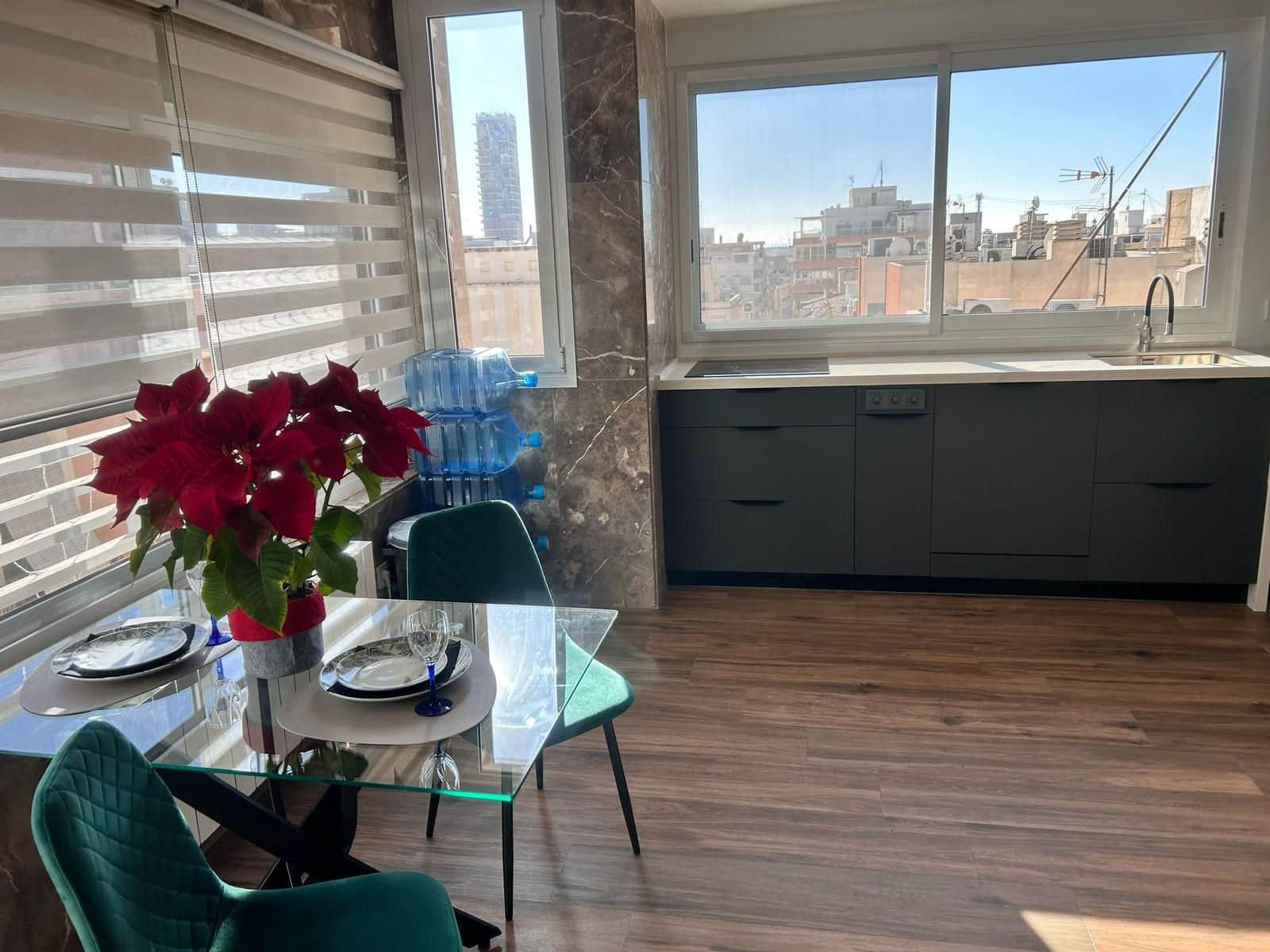 1 soveværelse Lejlighed til salg i Alicante by - € 300.000 (Ref: 8601027)