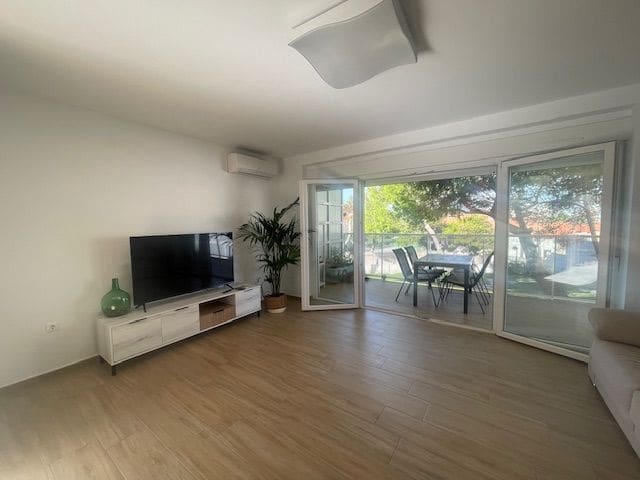 2 makuuhuone Asunto vuokrattavana paikassa Alicante kaupunki mukana uima-altaan 
autotalli - 1 300 € (Ref: 8611560)