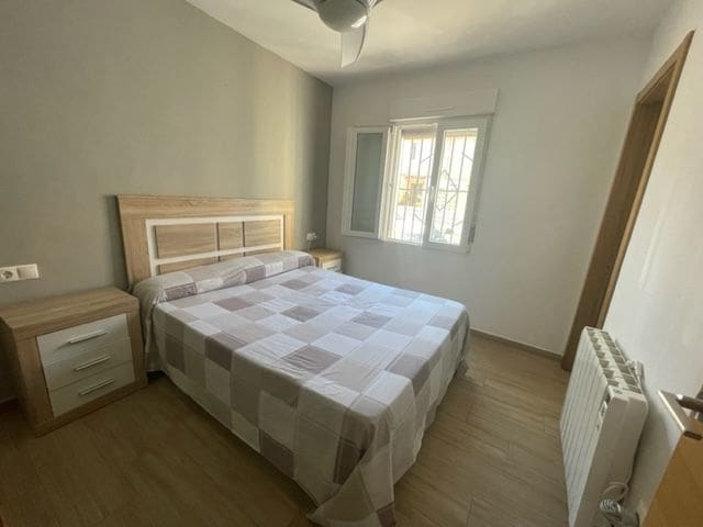 2 makuuhuone Asunto vuokrattavana paikassa Alicante kaupunki mukana uima-altaan 
autotalli - 1 300 € (Ref: 8611560)
