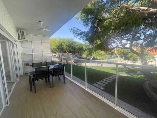 2 makuuhuone Asunto vuokrattavana paikassa Cabo de las Huertas, Alicante kaupunki mukana uima-altaan 
autotalli - 1 300 € (Ref: 8611560)