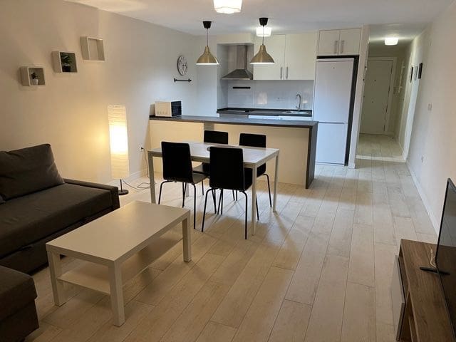 Piso de 1 habitación en Alicante / Alacant ciudad en alquiler con garaje - 990 € (Ref: 8666425)