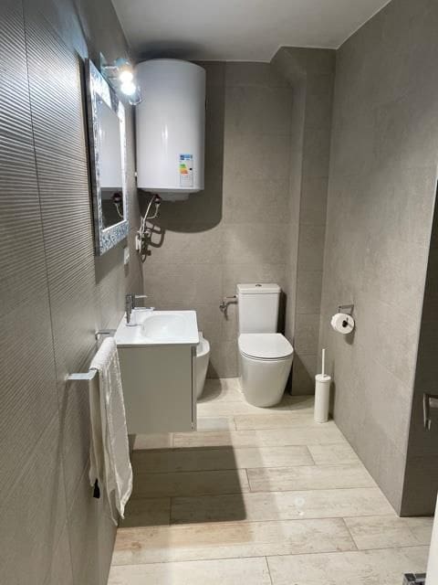 Piso de 1 habitación en Alicante / Alacant ciudad en alquiler con garaje - 990 € (Ref: 8666425)