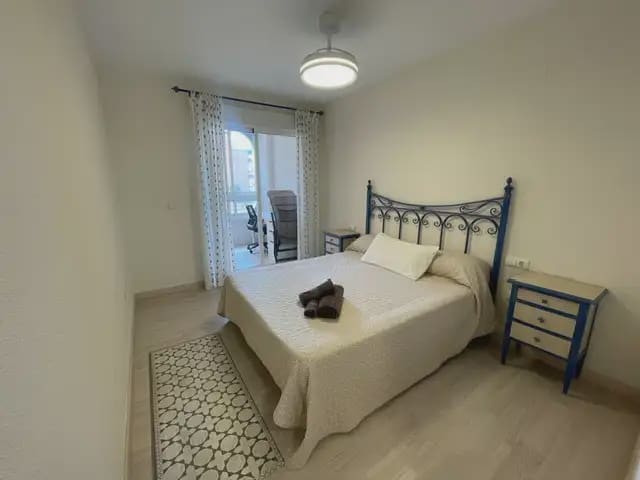 3 bedroom Flat for rent in Alicante / Alacant city with pool garage - € 1,350 (Ref: 8700950)