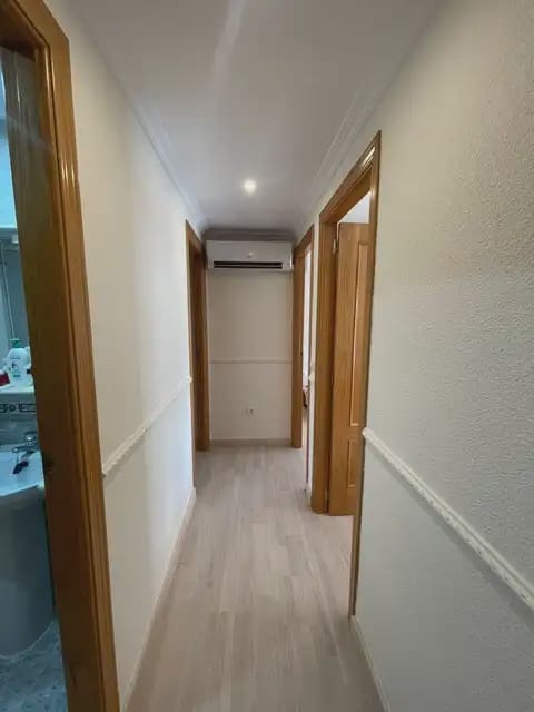 3 bedroom Flat for rent in Alicante / Alacant city with pool garage - € 1,350 (Ref: 8700950)