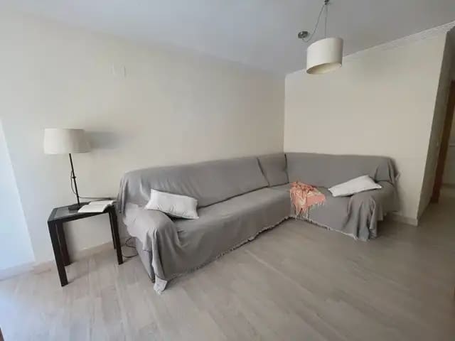 3 bedroom Flat for rent in Alicante / Alacant city with pool garage - € 1,350 (Ref: 8700950)
