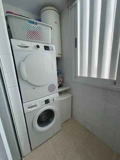 3 bedroom Flat for rent in Alicante / Alacant city with pool garage - € 1,350 (Ref: 8700950)