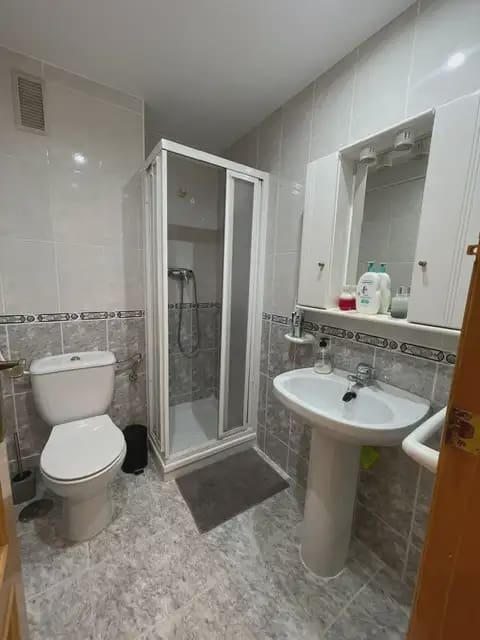 3 bedroom Flat for rent in Alicante / Alacant city with pool garage - € 1,350 (Ref: 8700950)