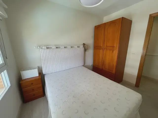 3 bedroom Flat for rent in Alicante / Alacant city with pool garage - € 1,350 (Ref: 8700950)