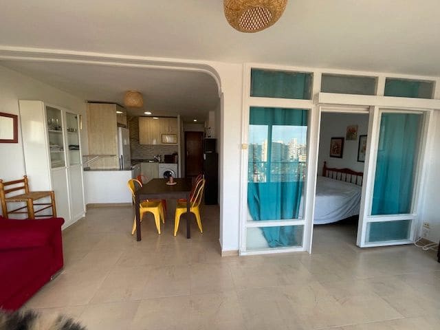 2 makuuhuone Asunto vuokrattavana paikassa Alicante kaupunki mukana uima-altaan 
autotalli - 1 400 € (Ref: 8720088)