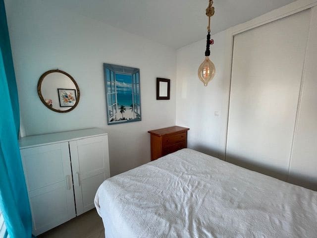 2 makuuhuone Asunto vuokrattavana paikassa Alicante kaupunki mukana uima-altaan 
autotalli - 1 400 € (Ref: 8720088)