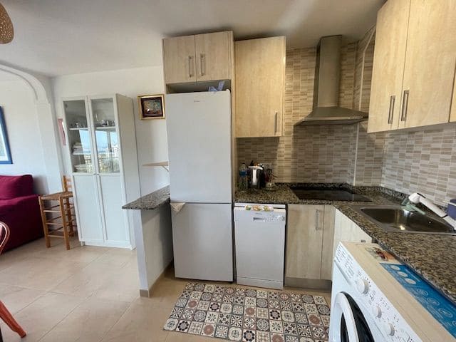 2 makuuhuone Asunto vuokrattavana paikassa Alicante kaupunki mukana uima-altaan 
autotalli - 1 400 € (Ref: 8720088)