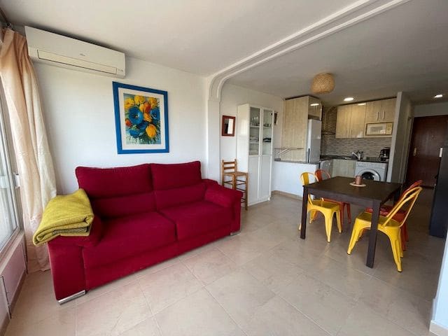 2 makuuhuone Asunto vuokrattavana paikassa Playa de San Juan, Alicante kaupunki mukana uima-altaan 
autotalli - 1 400 € (Ref: 8720088)