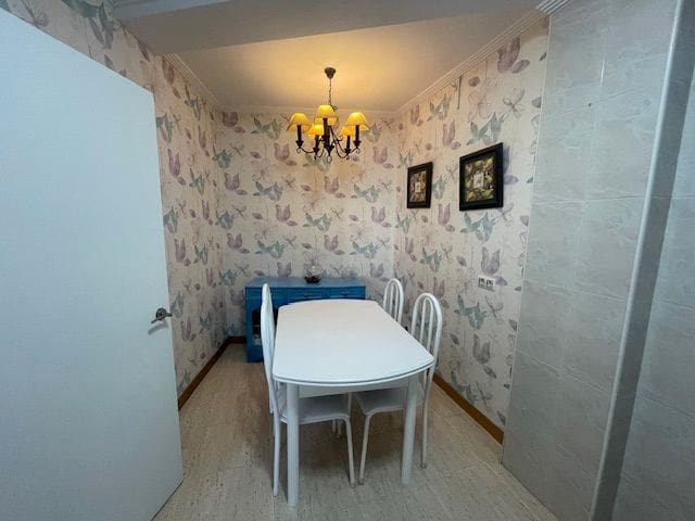 3 bedroom Flat for rent in El Campello - € 1,350 (Ref: 8763200)